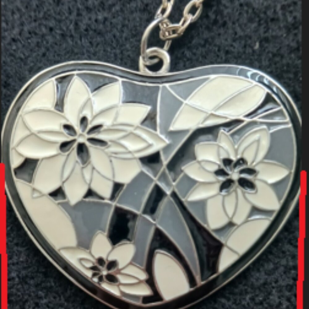 Heart necklace